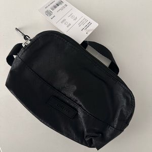 Athleta Excursion Crossbody Bag